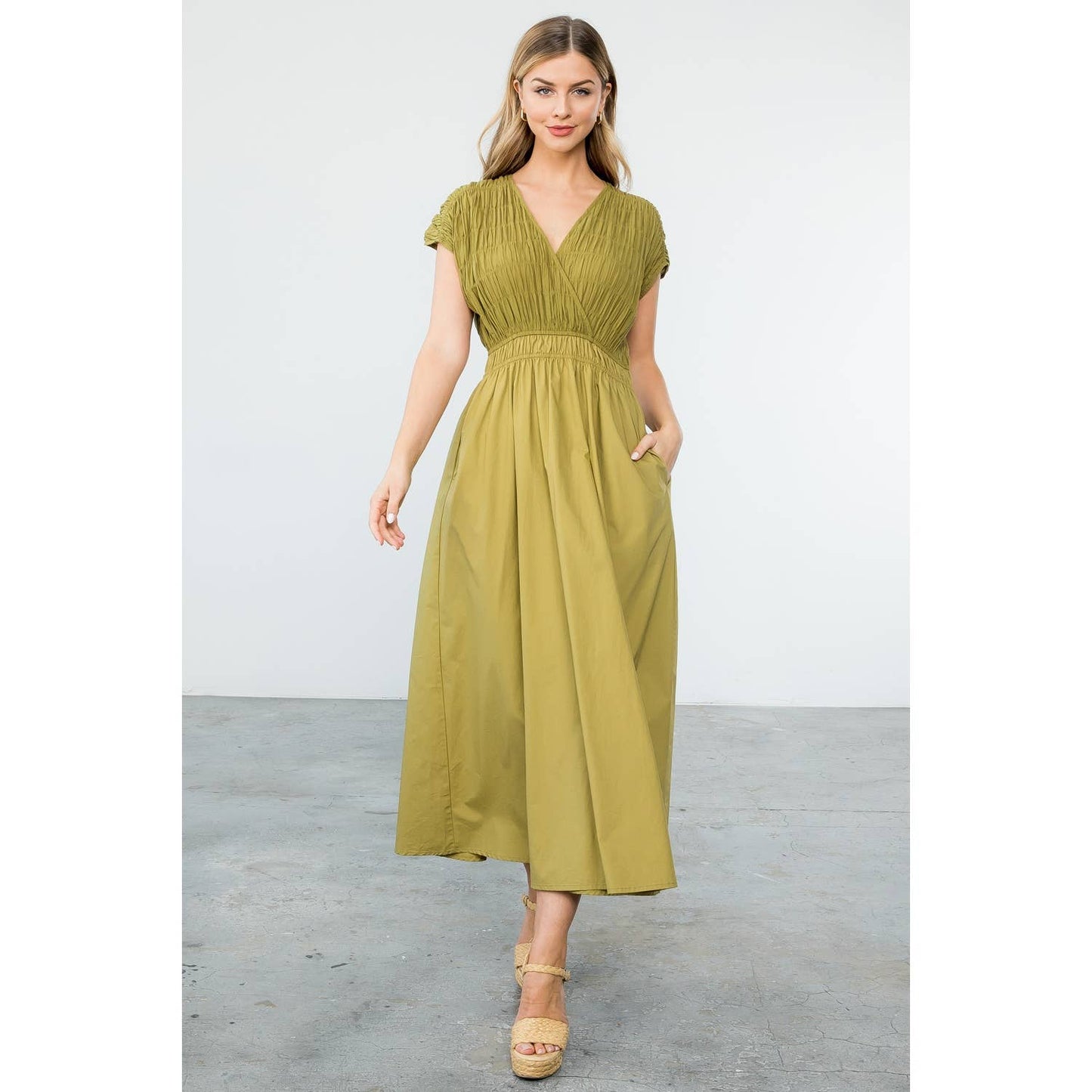 Smocked Poplin Maxi Dress With Pockets: OLIVE