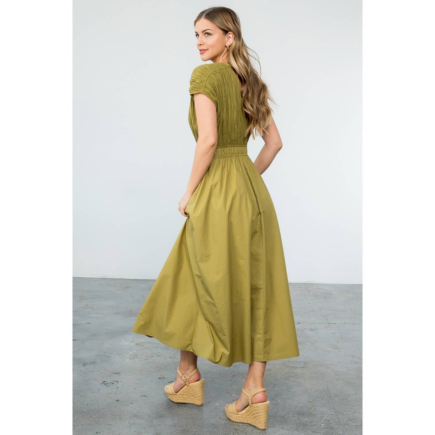 Smocked Poplin Maxi Dress With Pockets: OLIVE