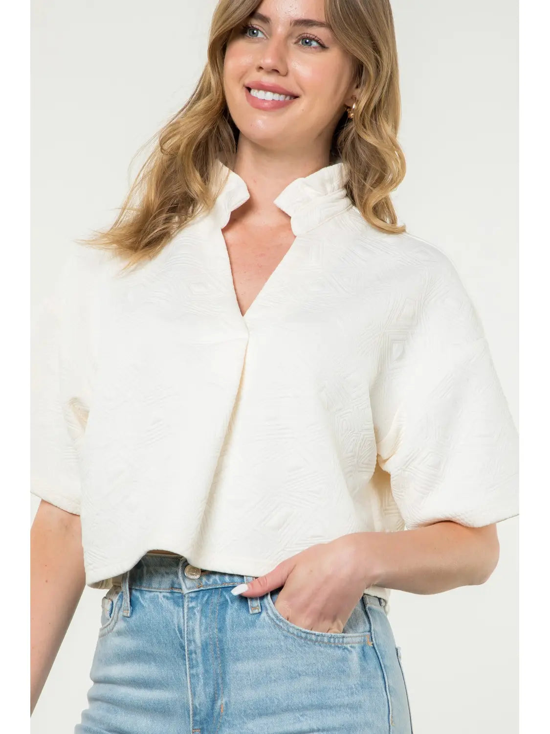Textured cream top