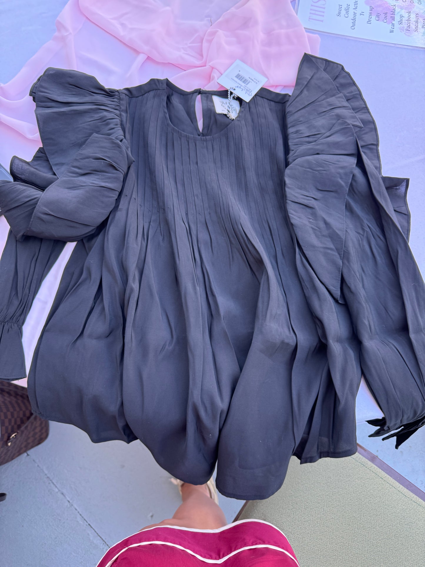 Allie top black